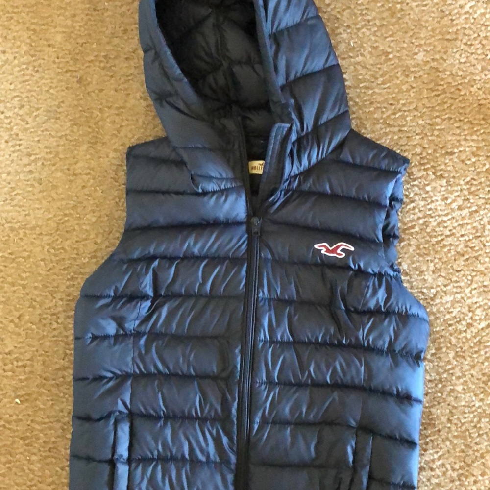 Sleeveless Hollister vest